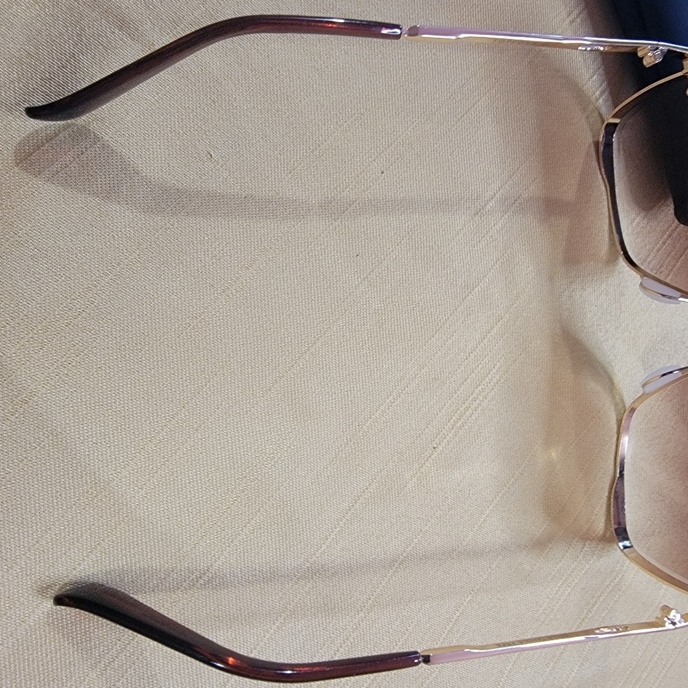 Topfoxx Women's Rose Gold Sunglasses - Picture 3 of 8